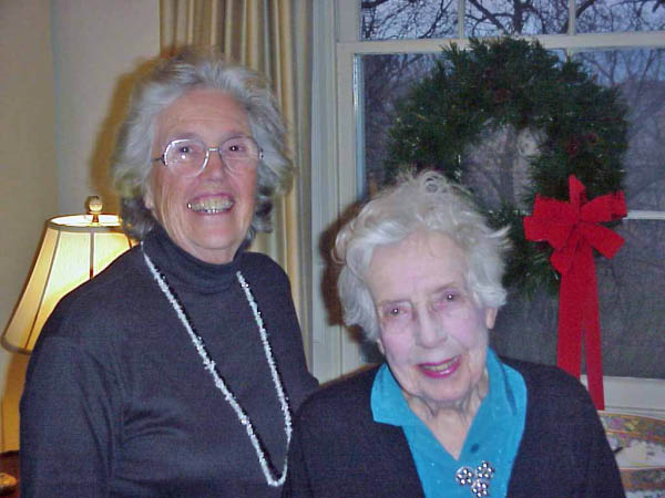 AuntPat and alice 2MVC-006X