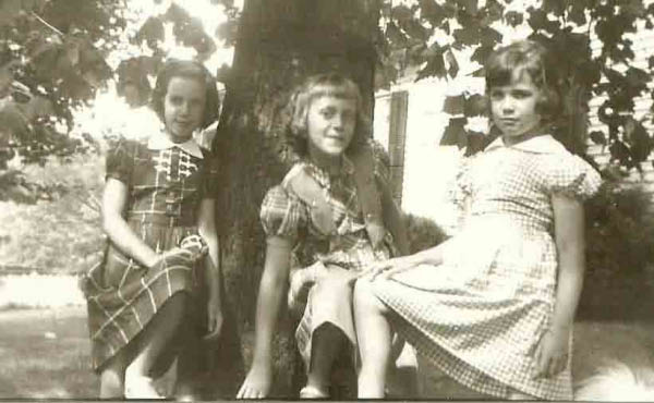pic-120-jean-mary-and-cathy_edited-1